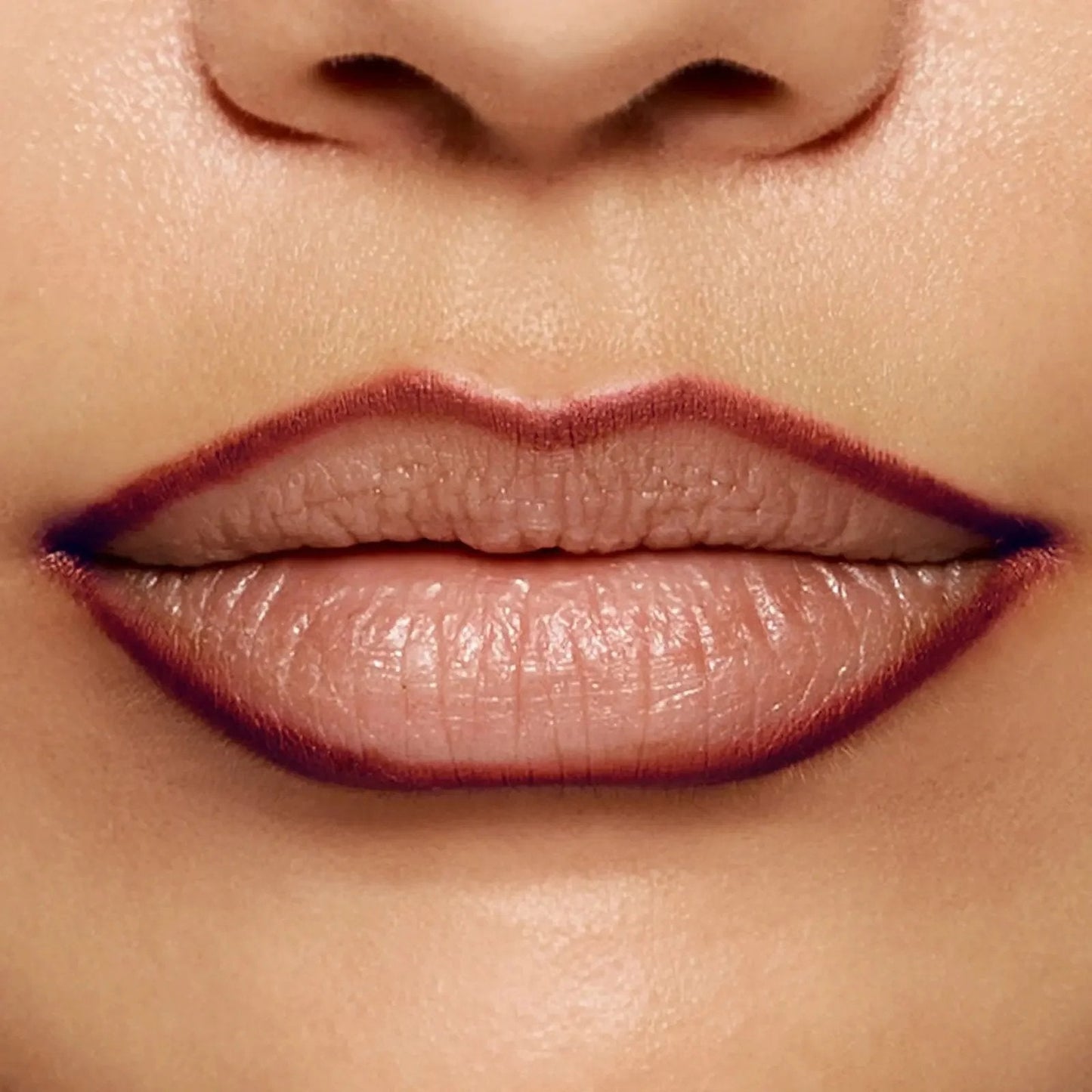 ALOVEGOODS Glide Lip Liner — Creamy, Blendable Color with Smooth Application